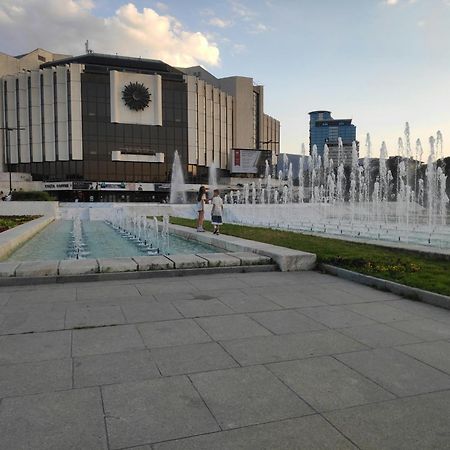 Palace Of Culture 2-Bedroom Retreat On Skobelev Blvd 索菲亞 外观 照片