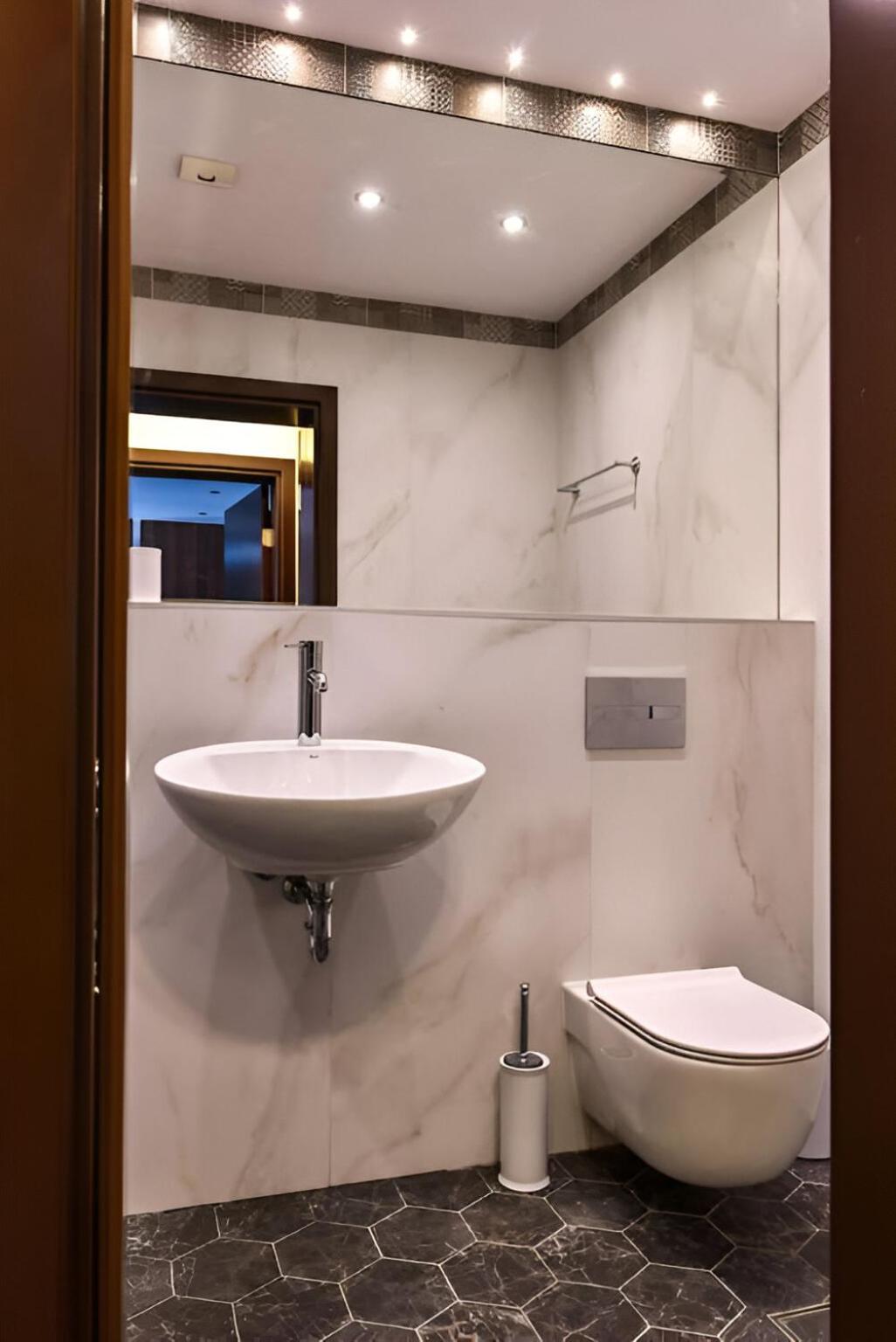 Palace Of Culture 2-Bedroom Retreat On Skobelev Blvd 索菲亞 外观 照片